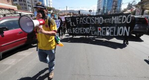 activistas-piden-que-pare-la-masacre-ante-embajada-colombiana-en-bolivia-916195